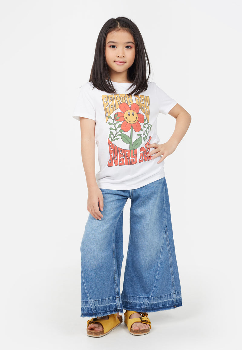 White Graphic T-shirt for Girls by Gen Woo